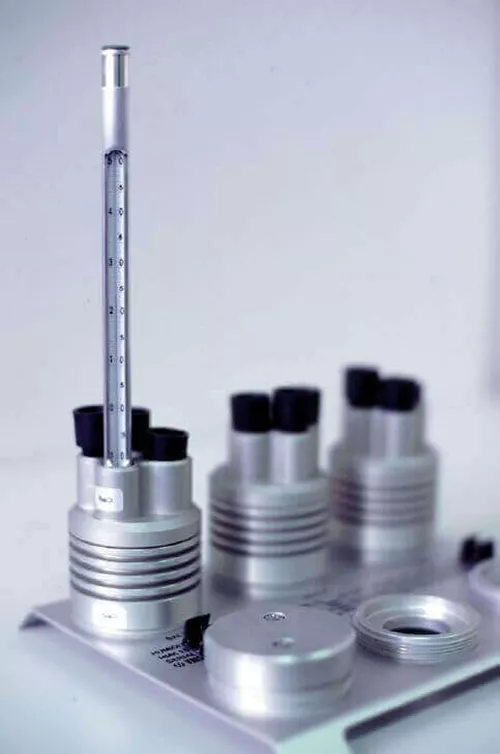 HMK15 Humidity Calibrator